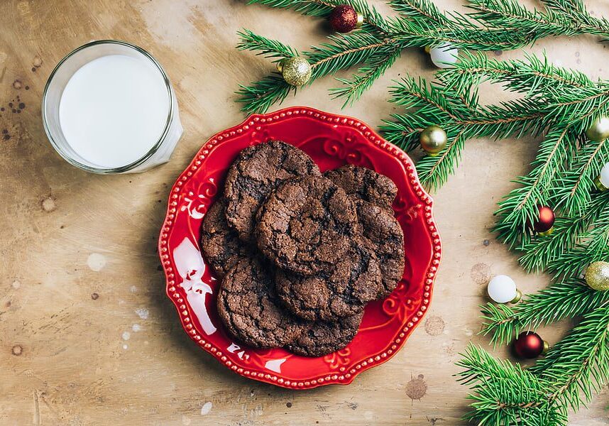 Red Christmas Plate Chocolate Cookies