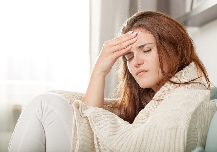 Young-Woman-With-Headache